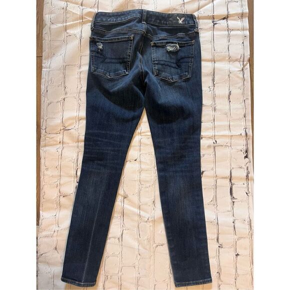 American Eagle Women's Size 2 Short Jegging Jeans Distressed AEO X4 Denim Skinny - Picture 6 of 8